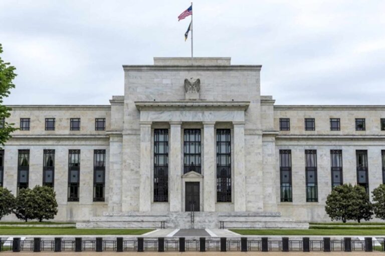 Us-Federal-Reserve-Keeps-Key-Interest-Rate-Unchanged-At-525-To-5.50-Percent-For-Sixth-Straight-Time