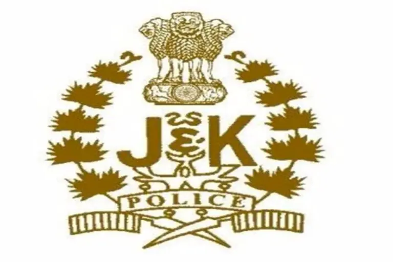 J&K-Police-Organizes-Cyber-Awareness-Program-In-Kulgam-District