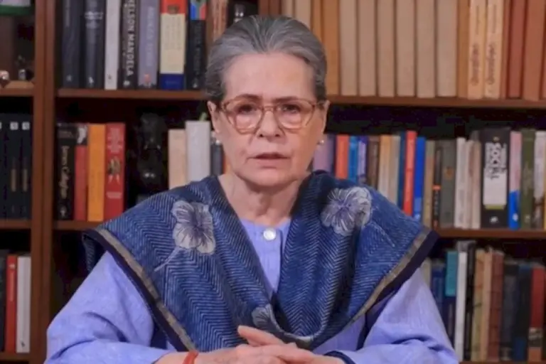 Sonia-Gandhi-Accuses-Bjp-Of-Power-Pursuit-And-Hatred-Promotion,-Advocates-Constitution-Protection