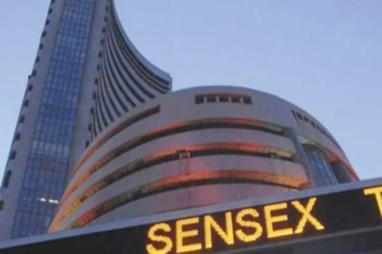 Sensex-Down-796-Pts,-Nifty-Below-22050