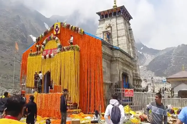 Char-Dham-Yatra-In-Uttarakhand-Begins-With-Opening-Of-Kedarnath-Portals