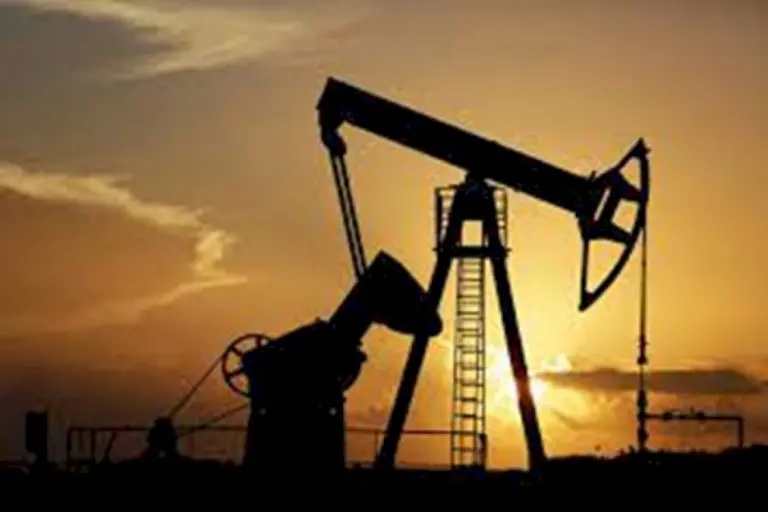 Oil-Prices-Rise-On-Increased-Demand-And-Gaza-Conflict-Uncertainty