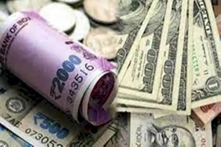 Rupee-Closes-At-8350-Against-Us-Dollar;-Dollar-Index-Rises-To-105.27