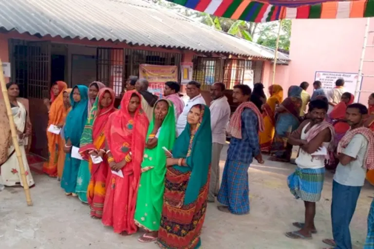 Polling-Underway-In-Five-Lok-Sabha-Constituencies-Of-Bihar