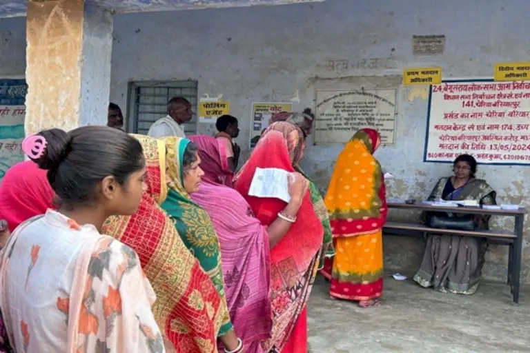Voting-Underway-For-Fourth-Phase-Of-Lok-Sabha-Elections