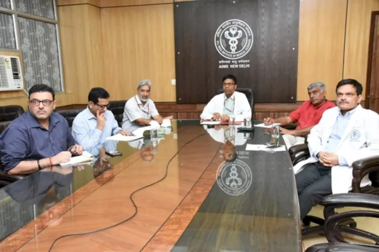 Aiims-New-Delhi-Signed-Mou-With-University-Of-Bolton-Institute-Of-Medicine